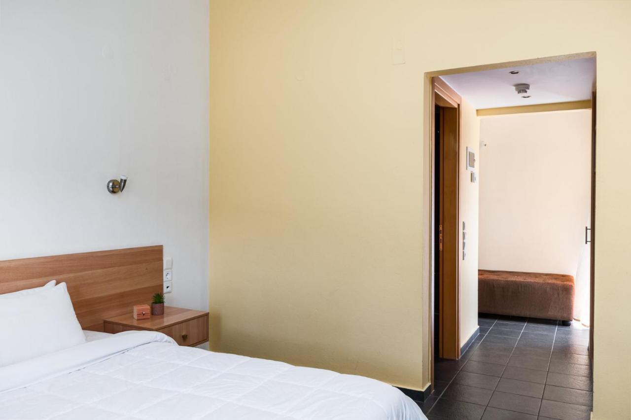 Gefiri Plakas Hotel, Tzoumerka المظهر الخارجي الصورة