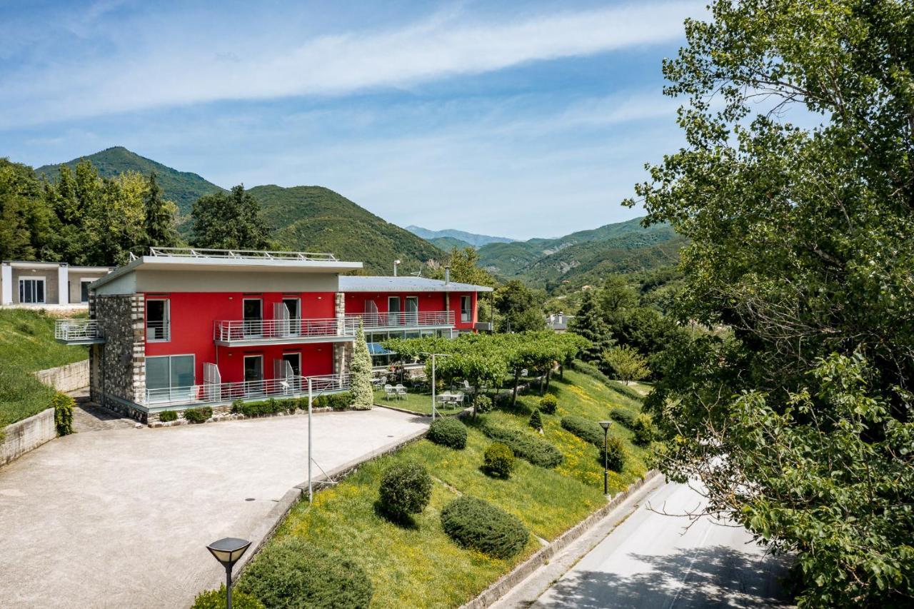 Gefiri Plakas Hotel, Tzoumerka المظهر الخارجي الصورة