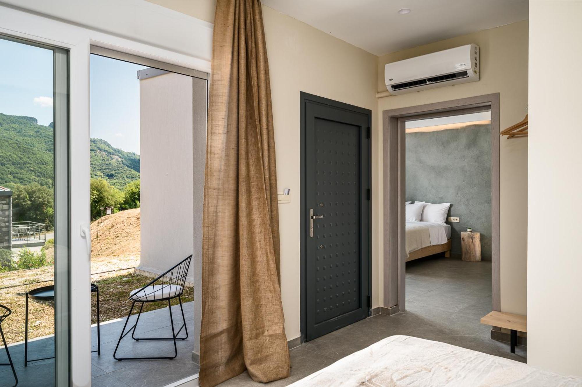 Gefiri Plakas Hotel, Tzoumerka المظهر الخارجي الصورة